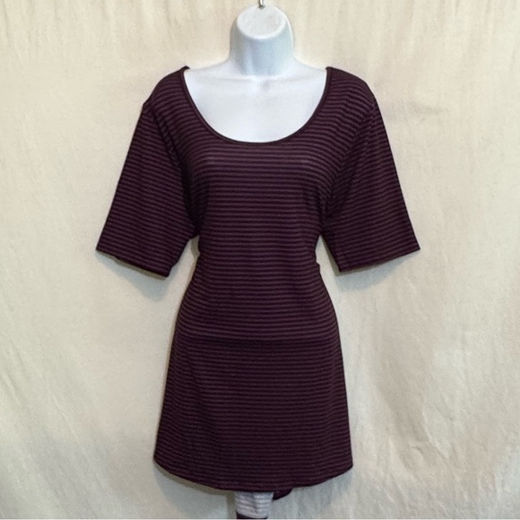 LuLaRoe Tops - C-47 LuLaRoe Purple & Black Stripe Short sleeve High Low Tunic Blouse Size L